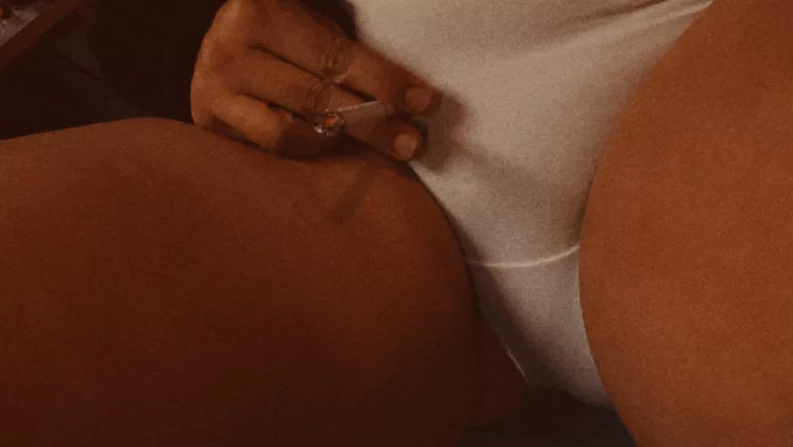 I’ve been swimming in a daze, manic blue 🚬