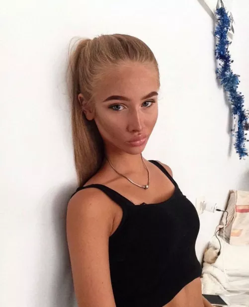 I’ve been very bad. I think I need to be spanked. 😜😈