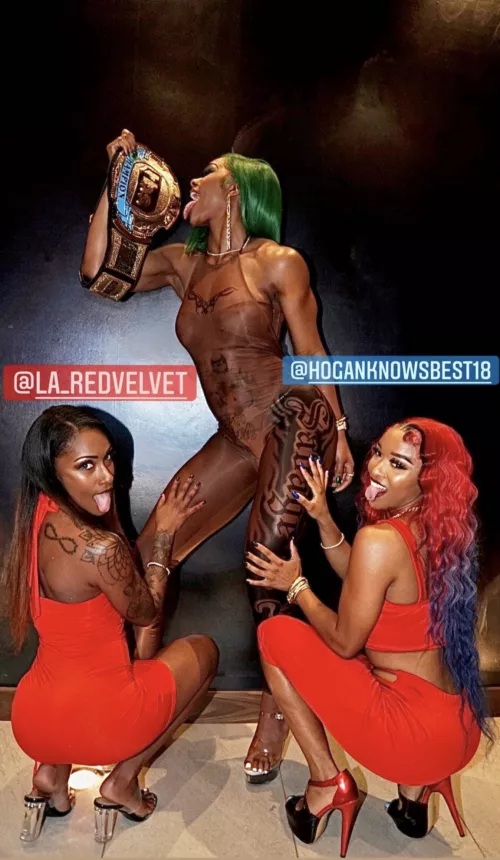 Jade and her Baddies. 😍