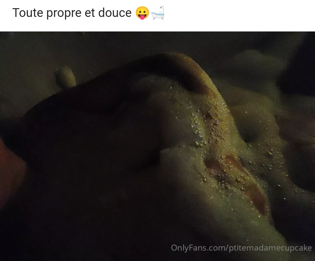 J'adore la lingerie j'ai un beau 38G naturel 🥰😛