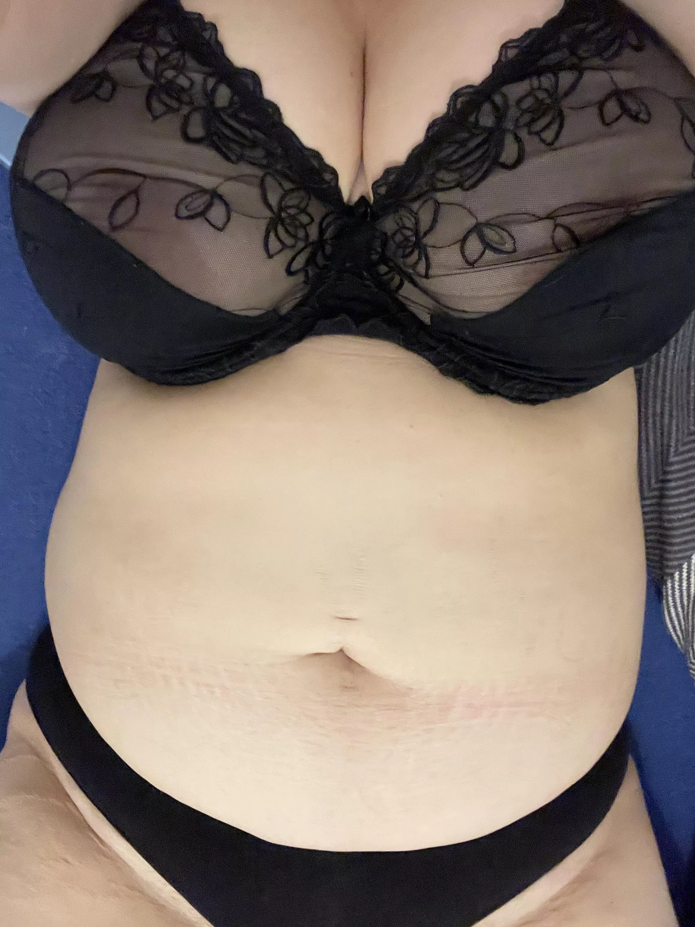 Jeans off, finally 🔥