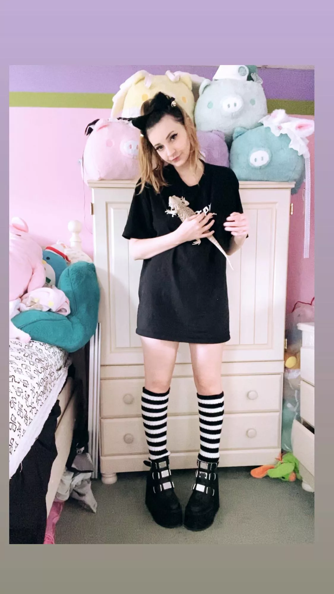 Junie wanted to come out and play ☀️