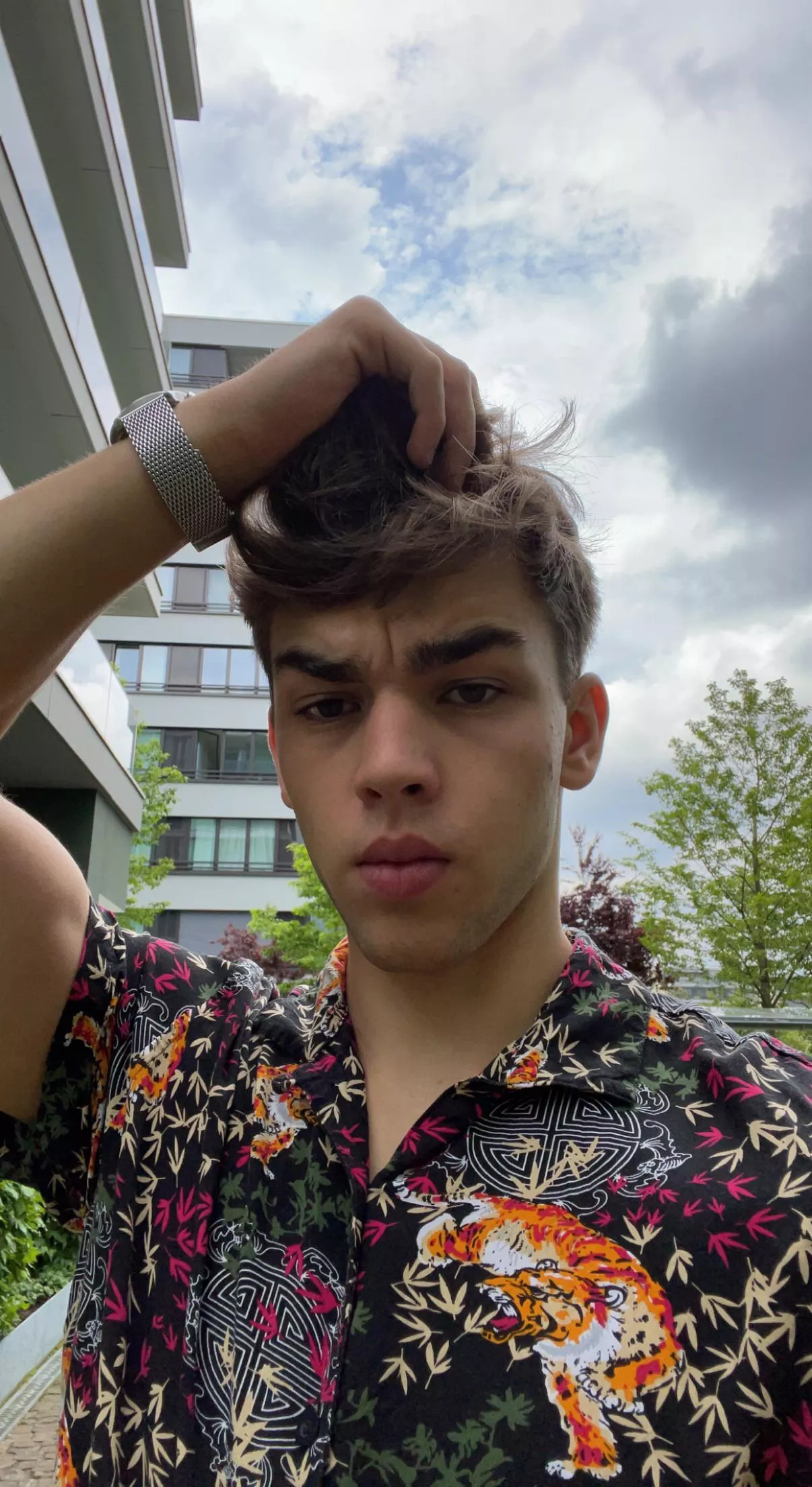 Just a 18 year old wishing you a great day❤️‍🔥