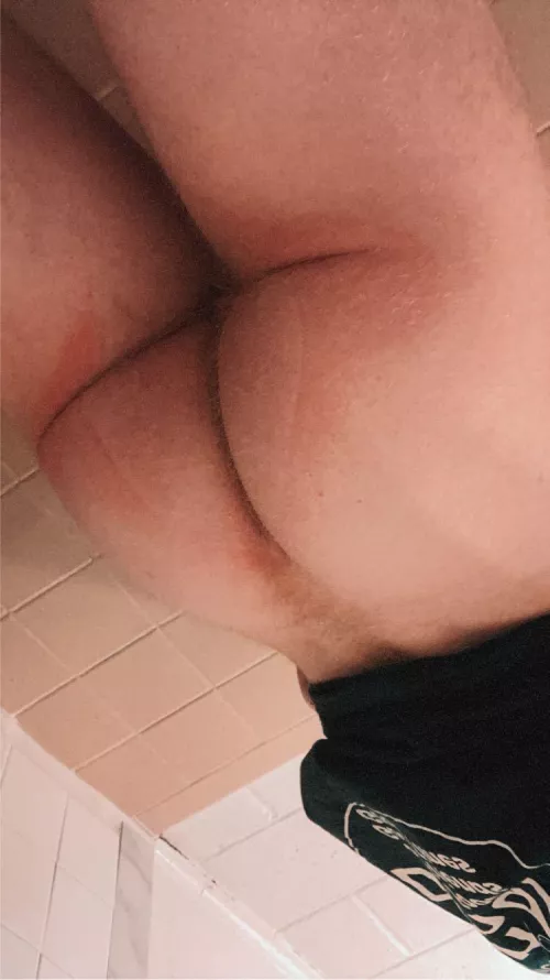 just a bootypic so i can be degraded like the dumb little rape you that i am