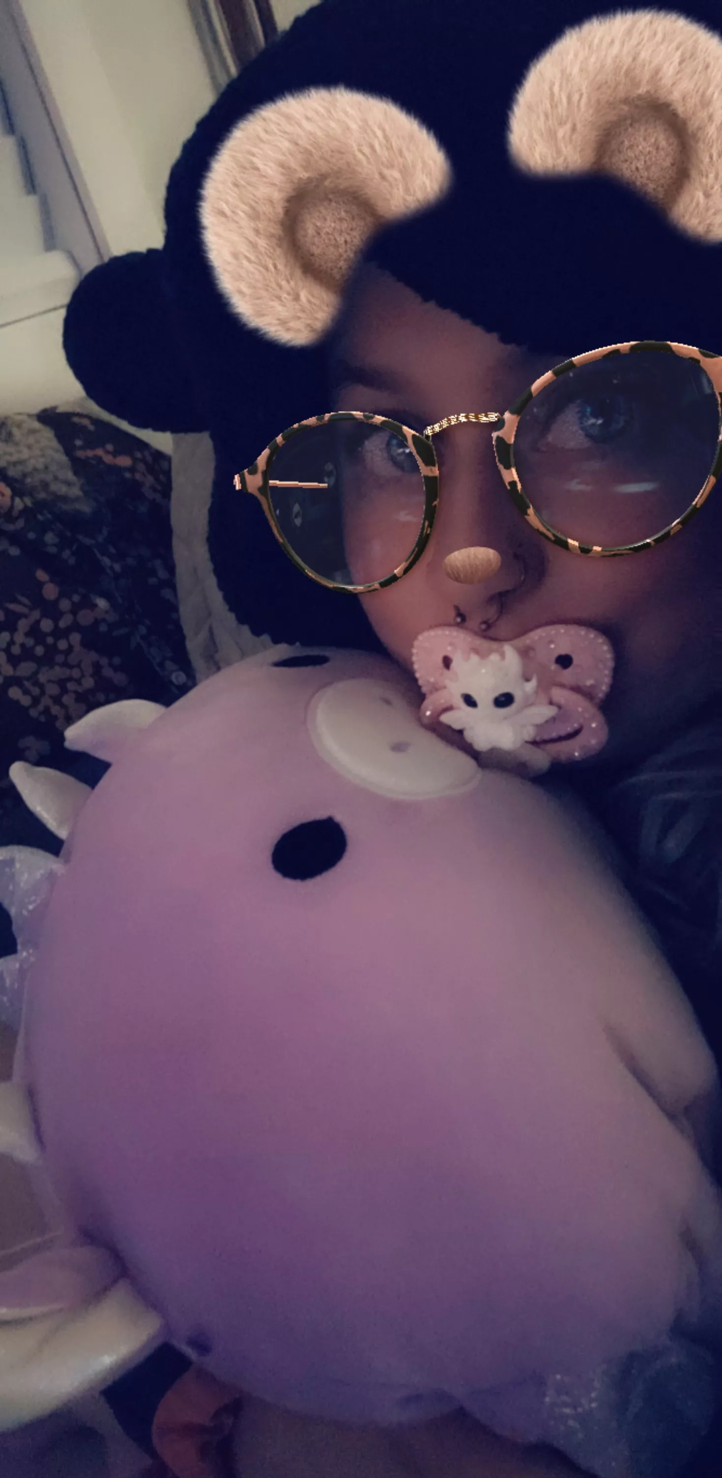 just a little puppy who wants to curl up on your lap for pets 👉🏻👈🏻🥺💕