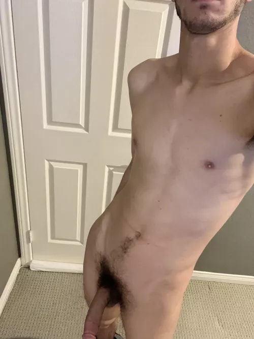 Just a slim dude with a long cock…come over?😘