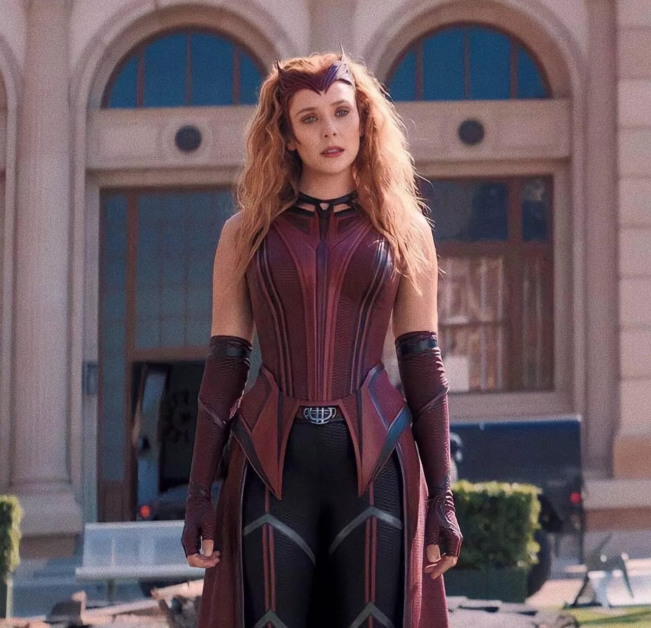 Just finished Multiverse of Madness and Elizabeth Olsen has me throbbing and calling her mommy.