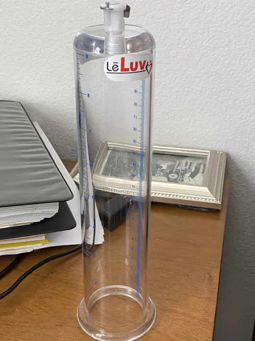 Just got my first penis pump! βΊοΈ Iβm super excited to start my pumping journey!