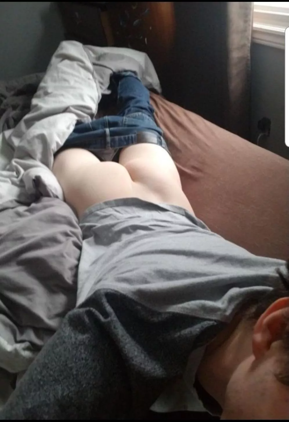 Just hanging out 🙃