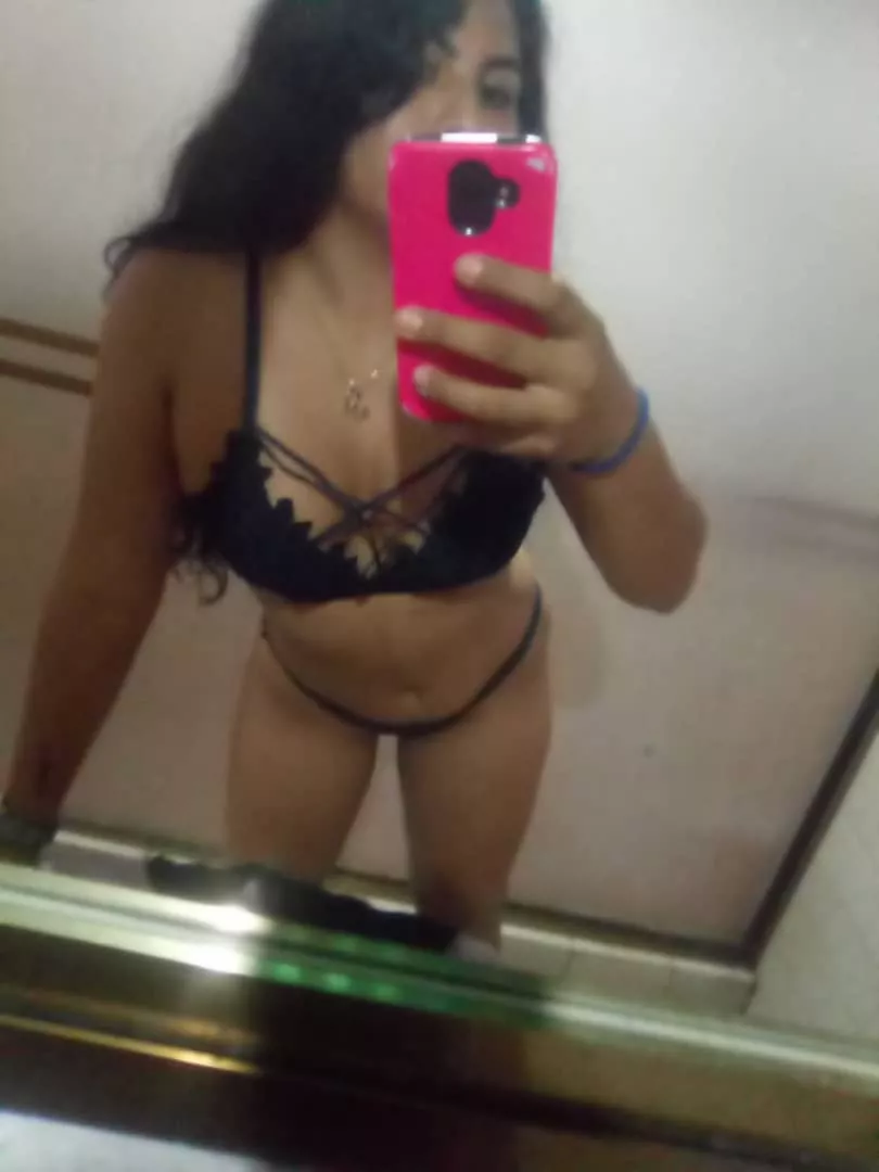 Just look at this cute ass teen😋 I will be your company and make you cum and happy❤️[SELLING]Nudes/Videos/Live sexting session❤️ 💌Kik/genesv 💌 Snapchat /genesexve 😈