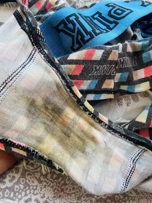 Just taking these off, thought I’d share 😚 [f]