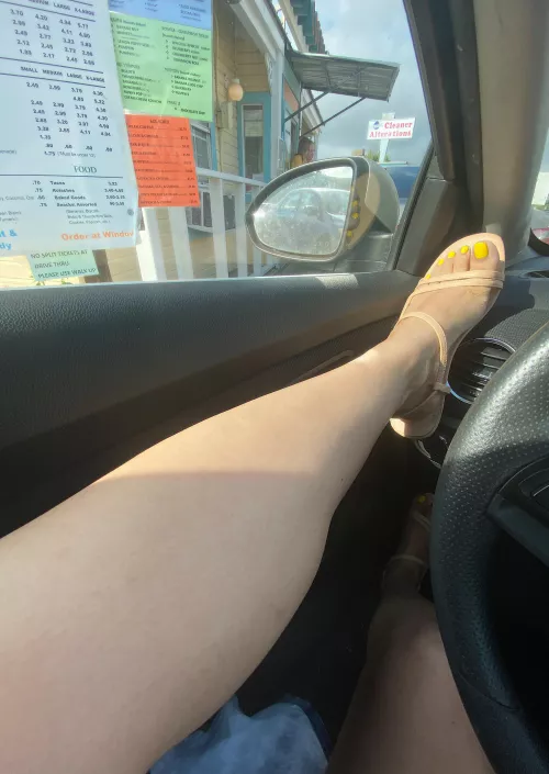 Just waiting in the drive thru coffee line ☕️