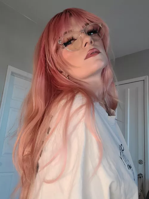 Just your everyday myopic internet slut