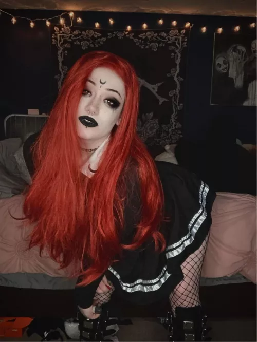 Kaayyyyy but lets appreciate Milfs with Neon Hair pls thnx 💕