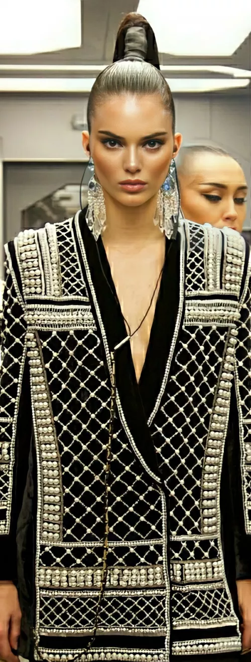 Kendall Jenner being a ponytail queen