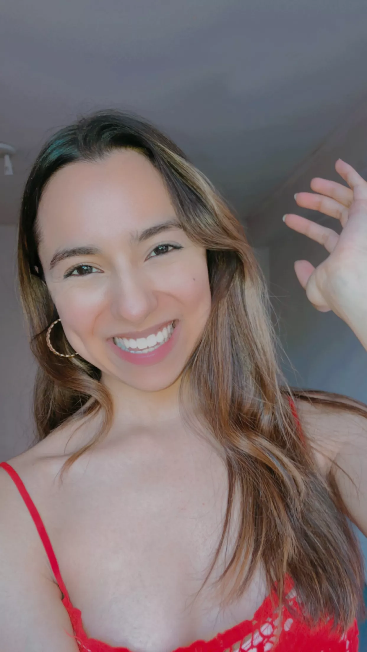 KIND, FLEXIBLE, BEAUTIFUL and SWEET girl! ♥