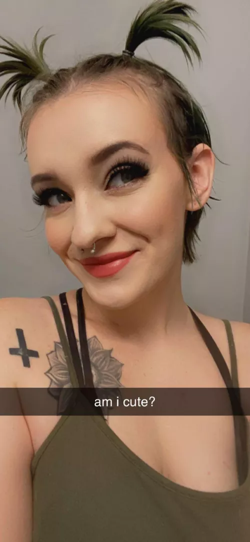 Kink and fetish friendly MILF😜Live lush streams to your favorite song😘GFE❤️‍🔥Squirting🥵FREE😍