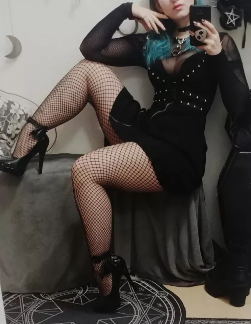 Kissing begins from heels and then you shall continue up until you see I am not wearing any panties.