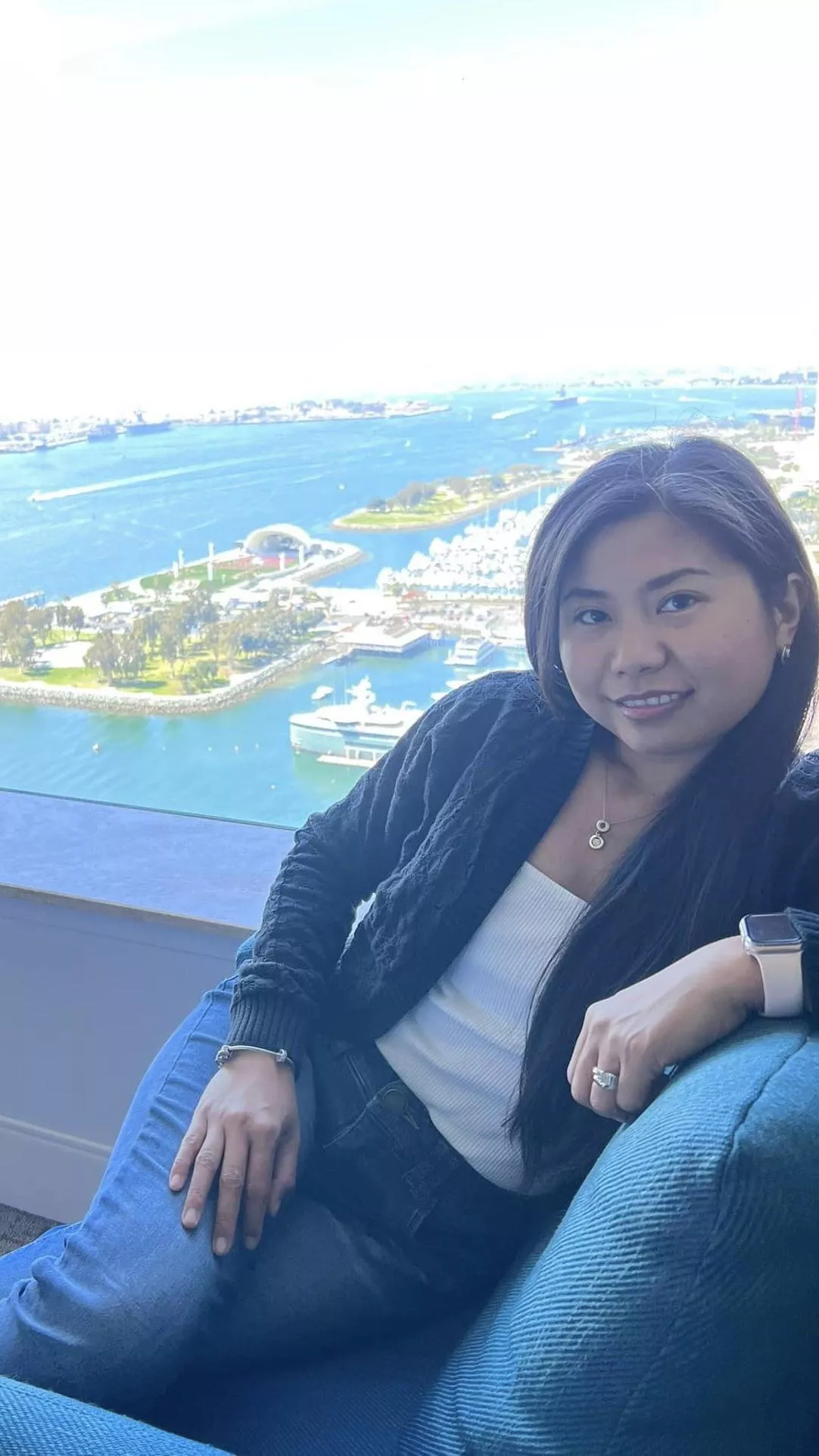 knocked up worthy? come up here in the hotel room daddy 😏