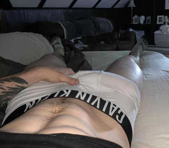 Ladies , if you were in room service and you walked in on this , what would your first thoughts be?