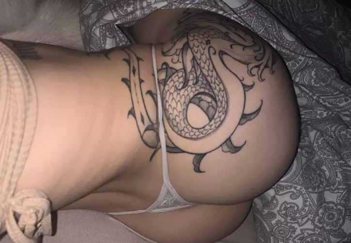 Laying in your bed like this what would you do to me? I hope youβll fuck all of my holes π€