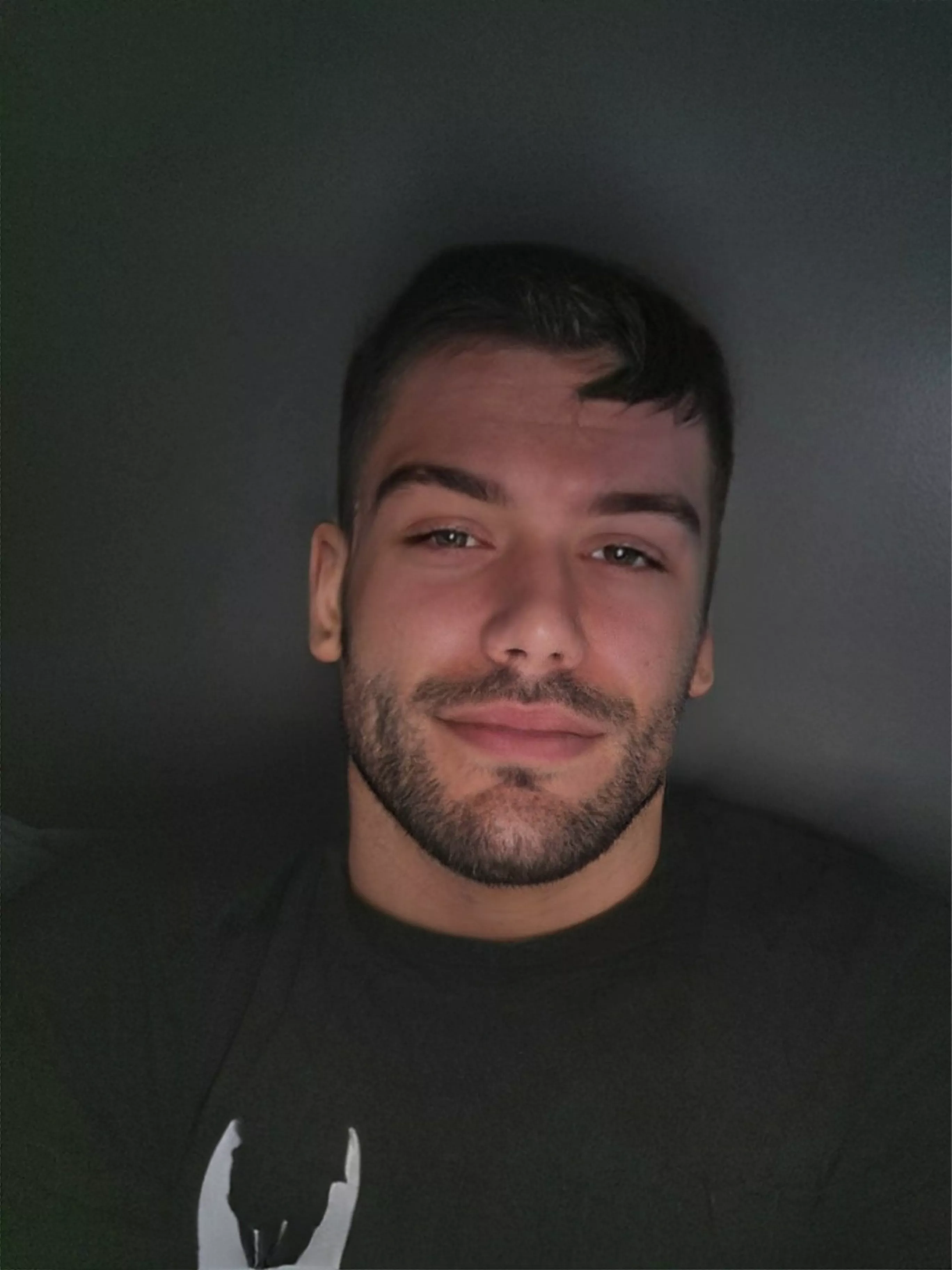 lazing around in bed. watchin SVU. take it easy men. ✌️