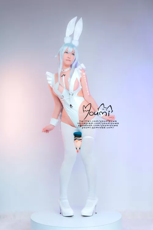 Le Malin Bunny Cosplay by @youmifuwa