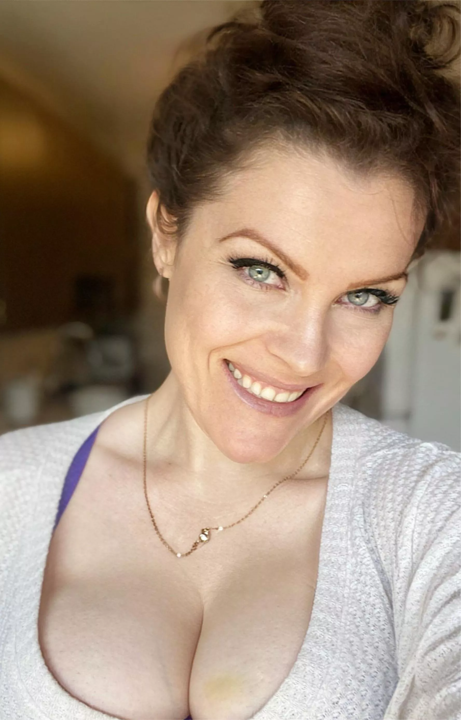 Leave it to cleavage ;) (37F)