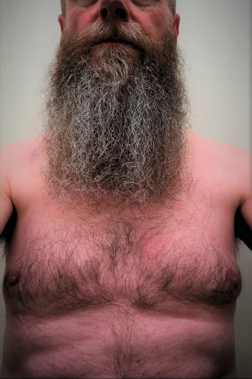 Let me introduce myself: Beard and chest hair; tomorrow the rest will follow! 😉 [46]