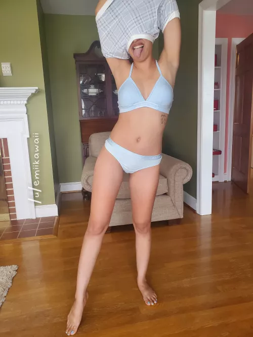 let me show you what my tongue can do 😝