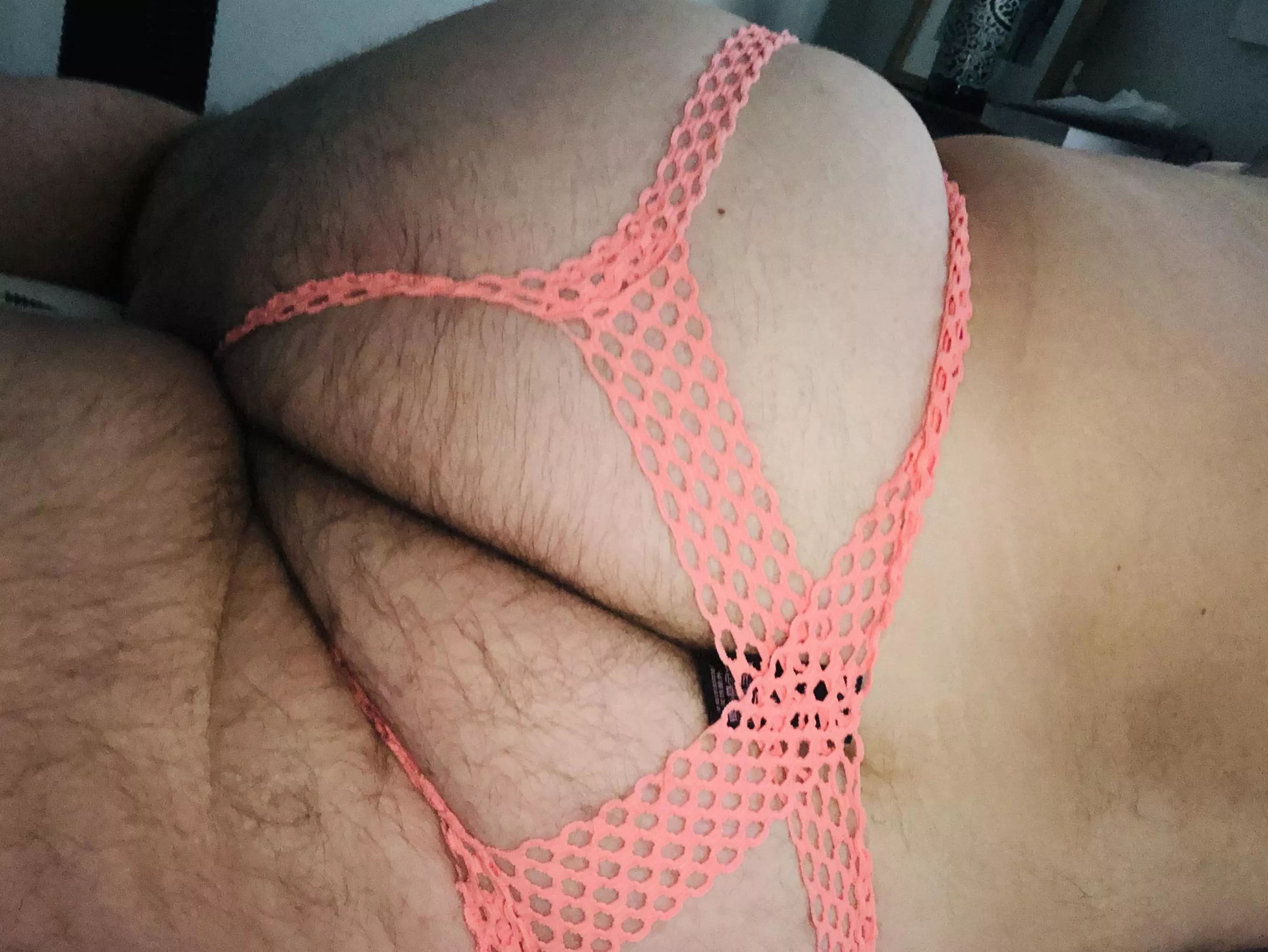 Let me take care of that morning wood for you 😇