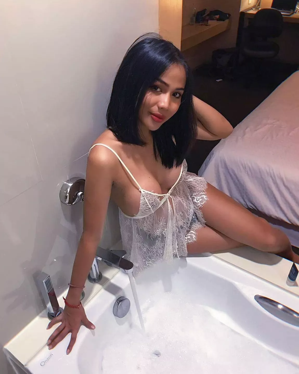 Let's get wetter togetherπ¦ Let's get wetter togetherπ¦