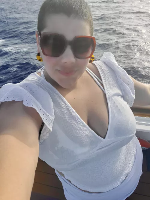 Let’s go out today! Maybe some sailing? 🤗