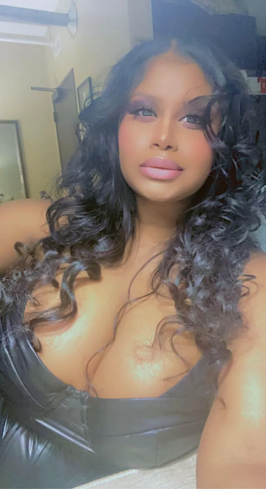 Let’s go out tonight. Sunday dinner on you :)