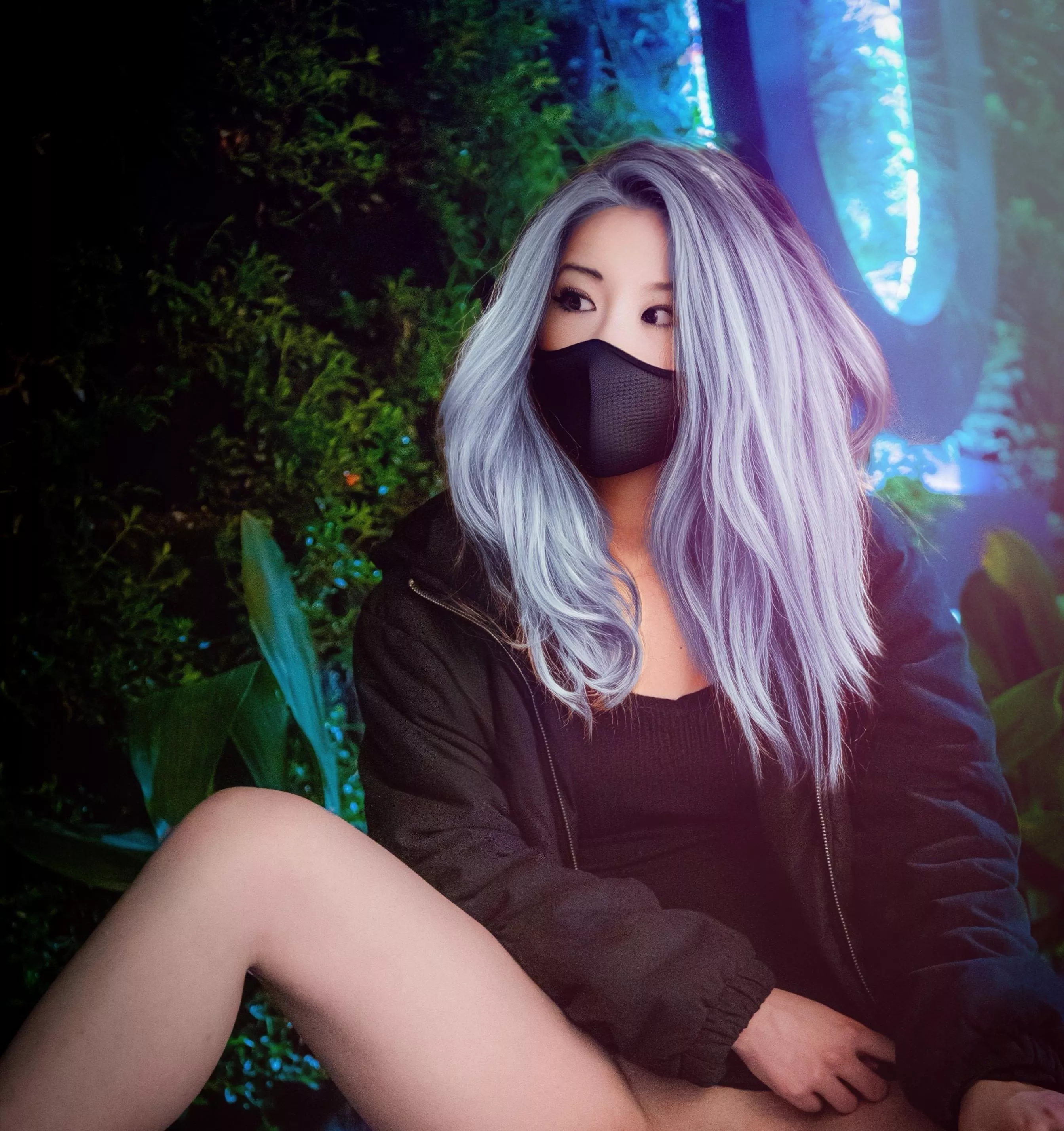 let's just say that if this outdoors pic showed a little bit lower it would have to be on the gone wild sub 😈