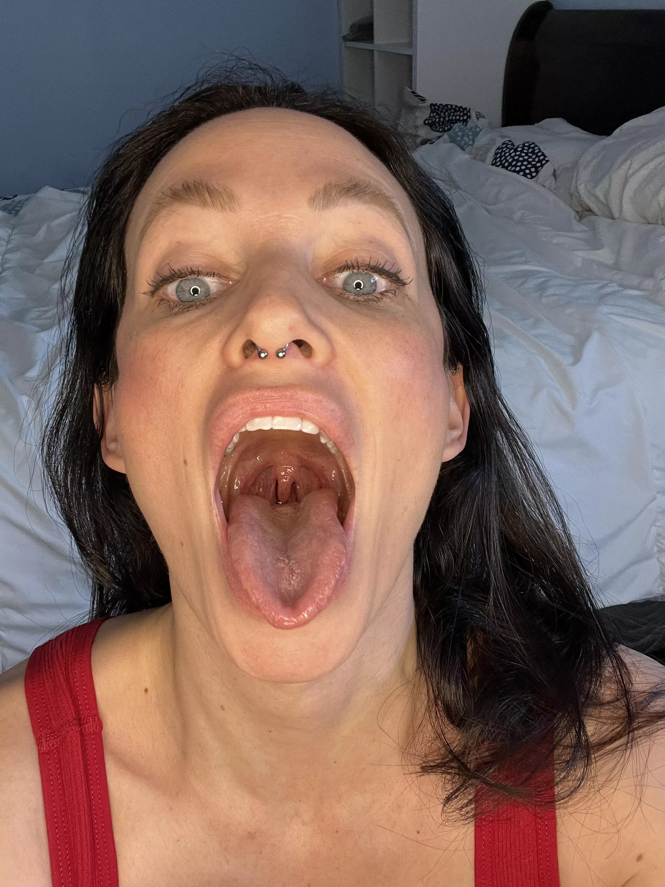 Let’s see how deep you can slide it down my throat🍆🥵 Let’s see how deep you can slide it down my throat🍆🥵