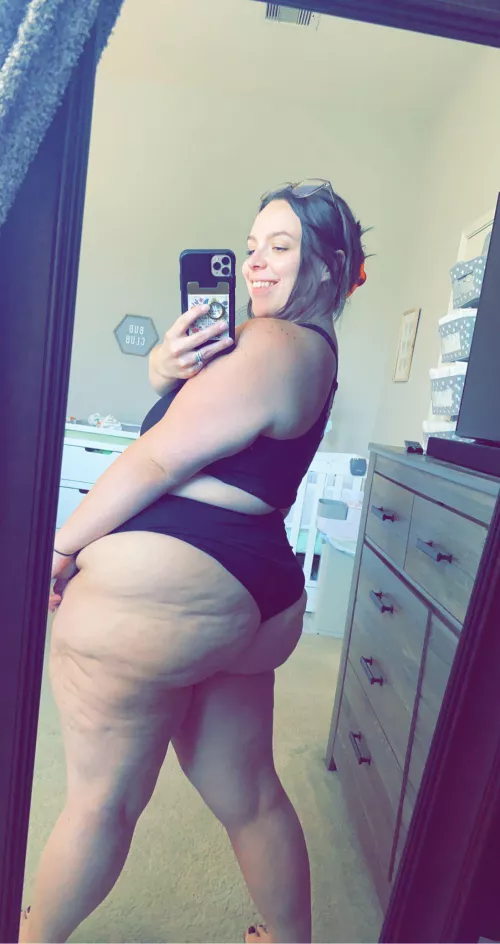 let’s skip work and fuck 😈