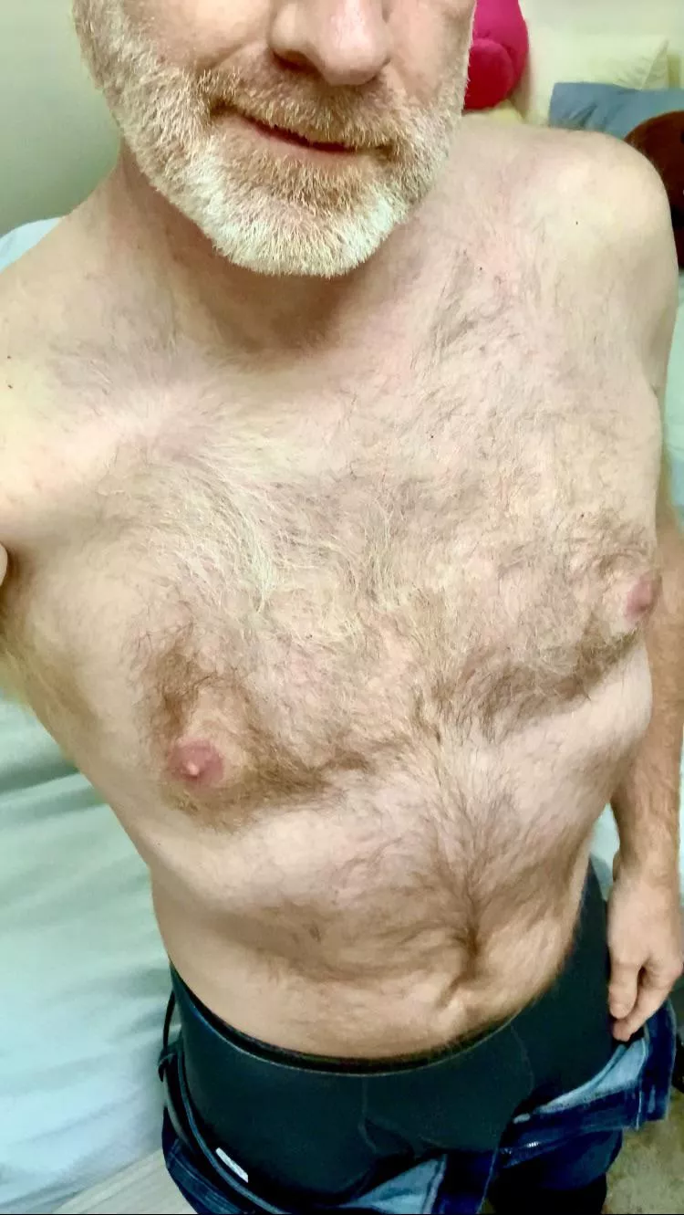 Let’s start the week naked together.