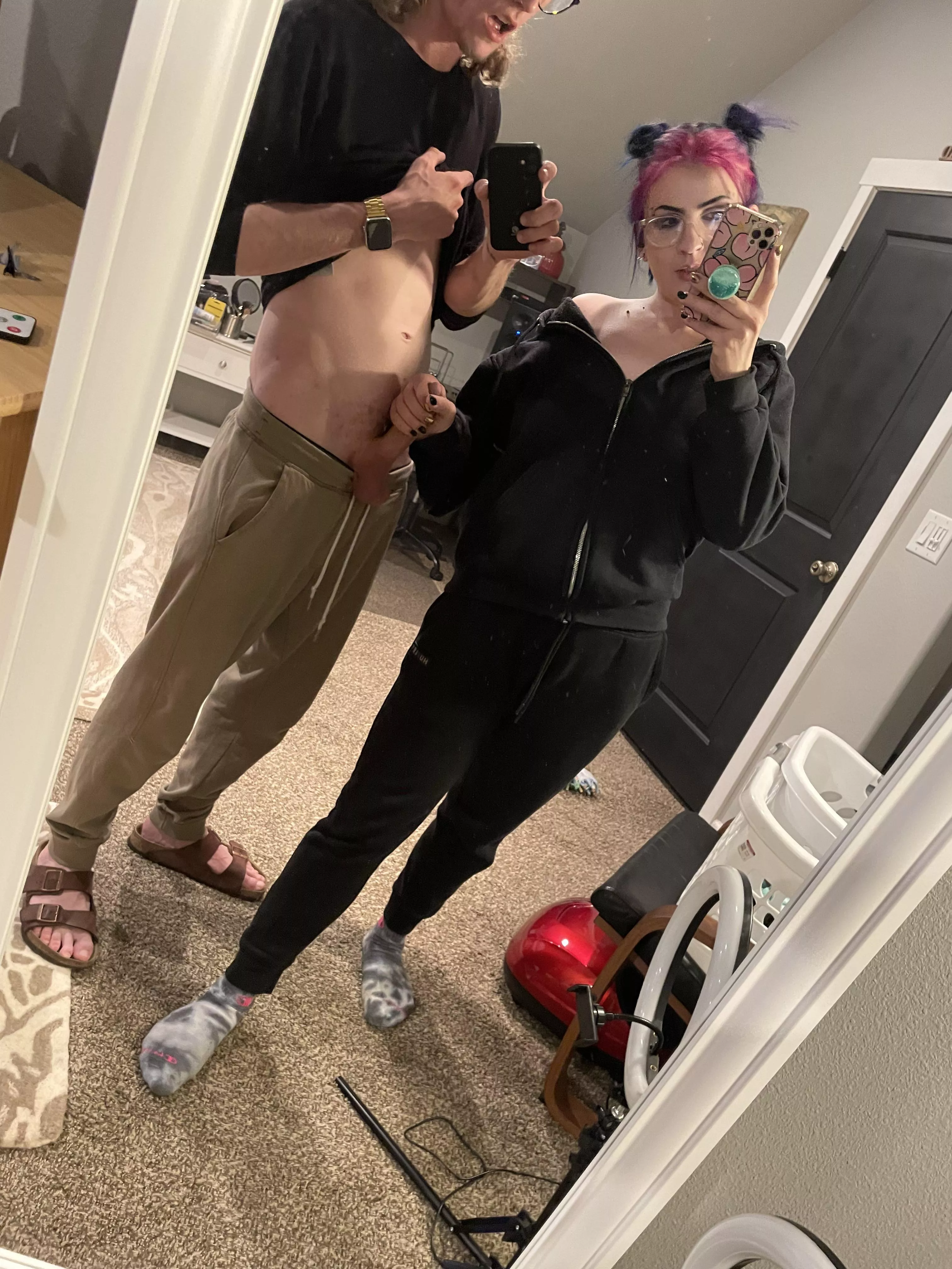 “Let’s take a selfie real quick!” [fm]