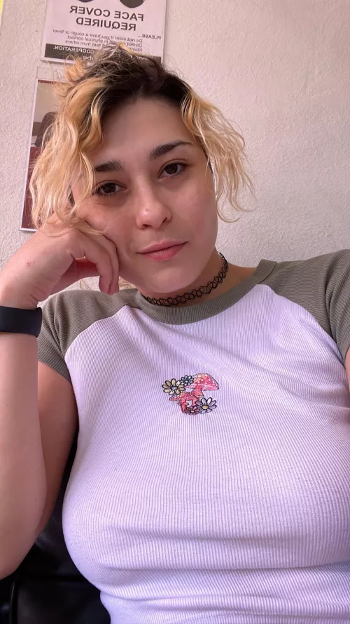 Lil shroom, big boobs💕🤭