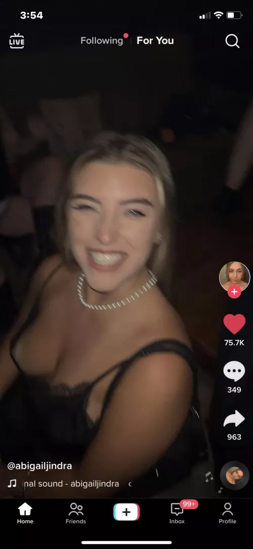 Lil slip (vid still up)