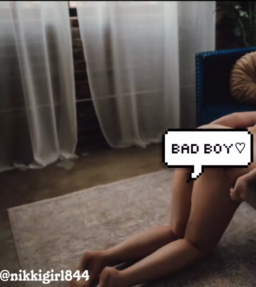 Lingerie Sunday tease 😈 reveal full at free profile ⬇️ 💋