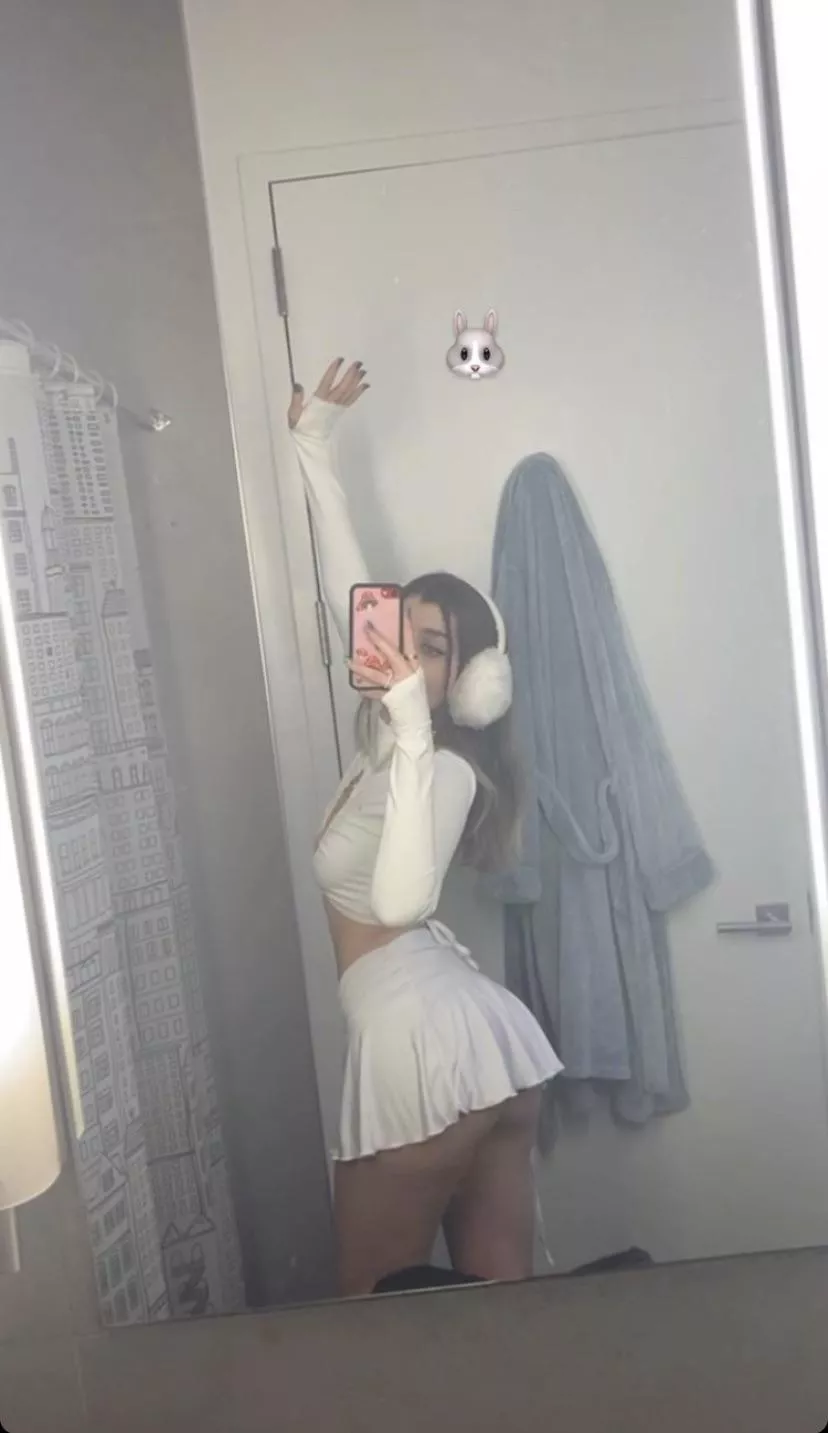 London girl available all day to make your cock throb message for details i wont disappoint you x😉😘 London girl available all day to make your cock throb message for details i wont disappoint you x😉😘