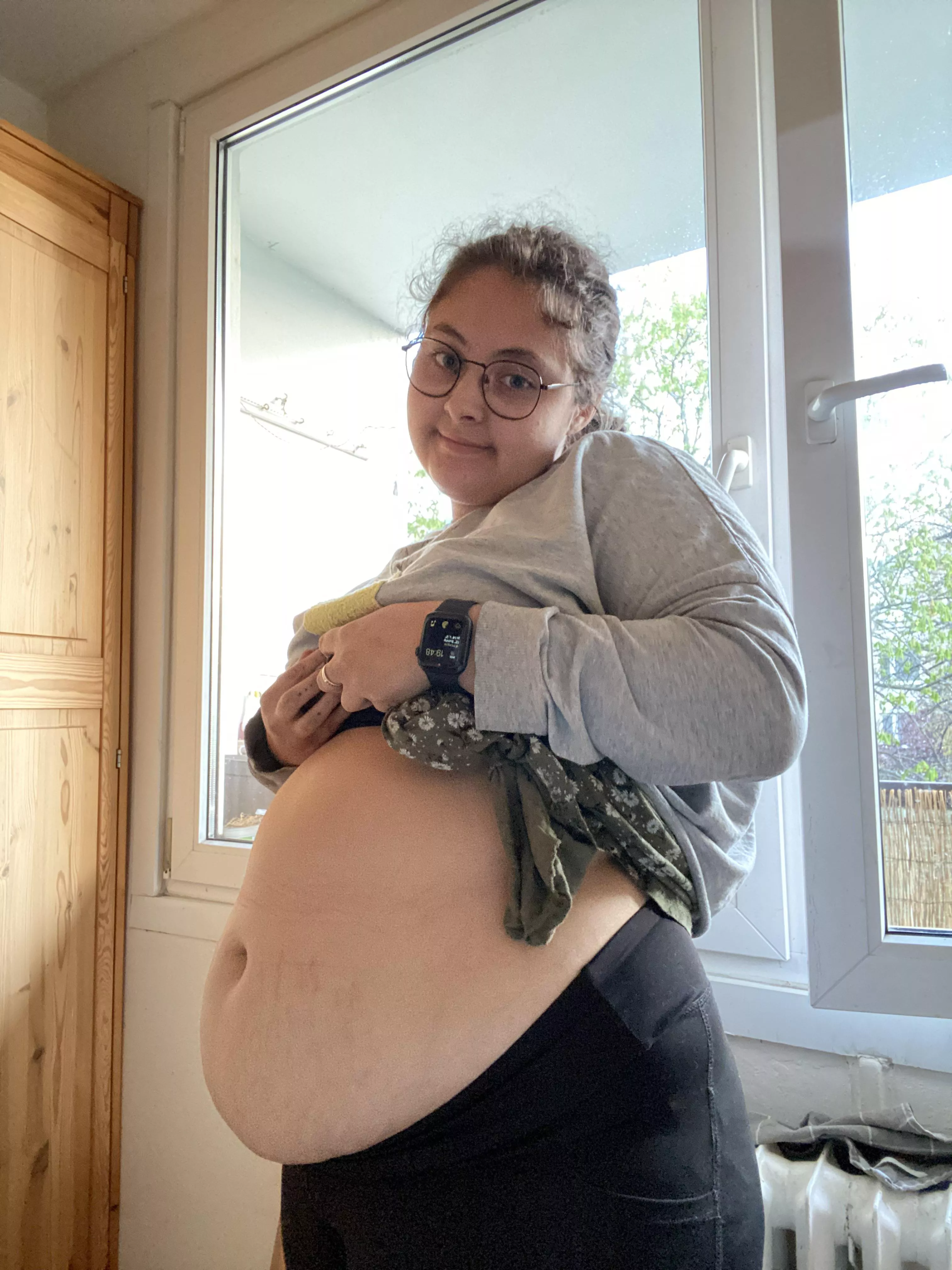 Long time no pic! Here’s my lovely belly 🌷