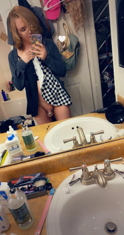 Look how small I am!!! 🥰