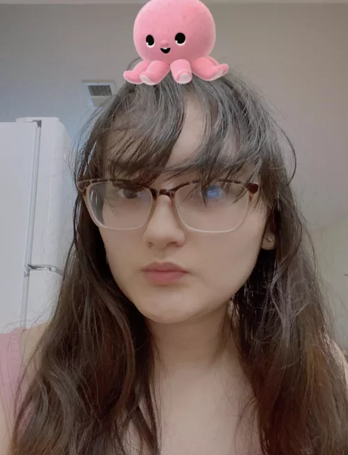 Looking for someone to tribute my ex. Nudes in dms