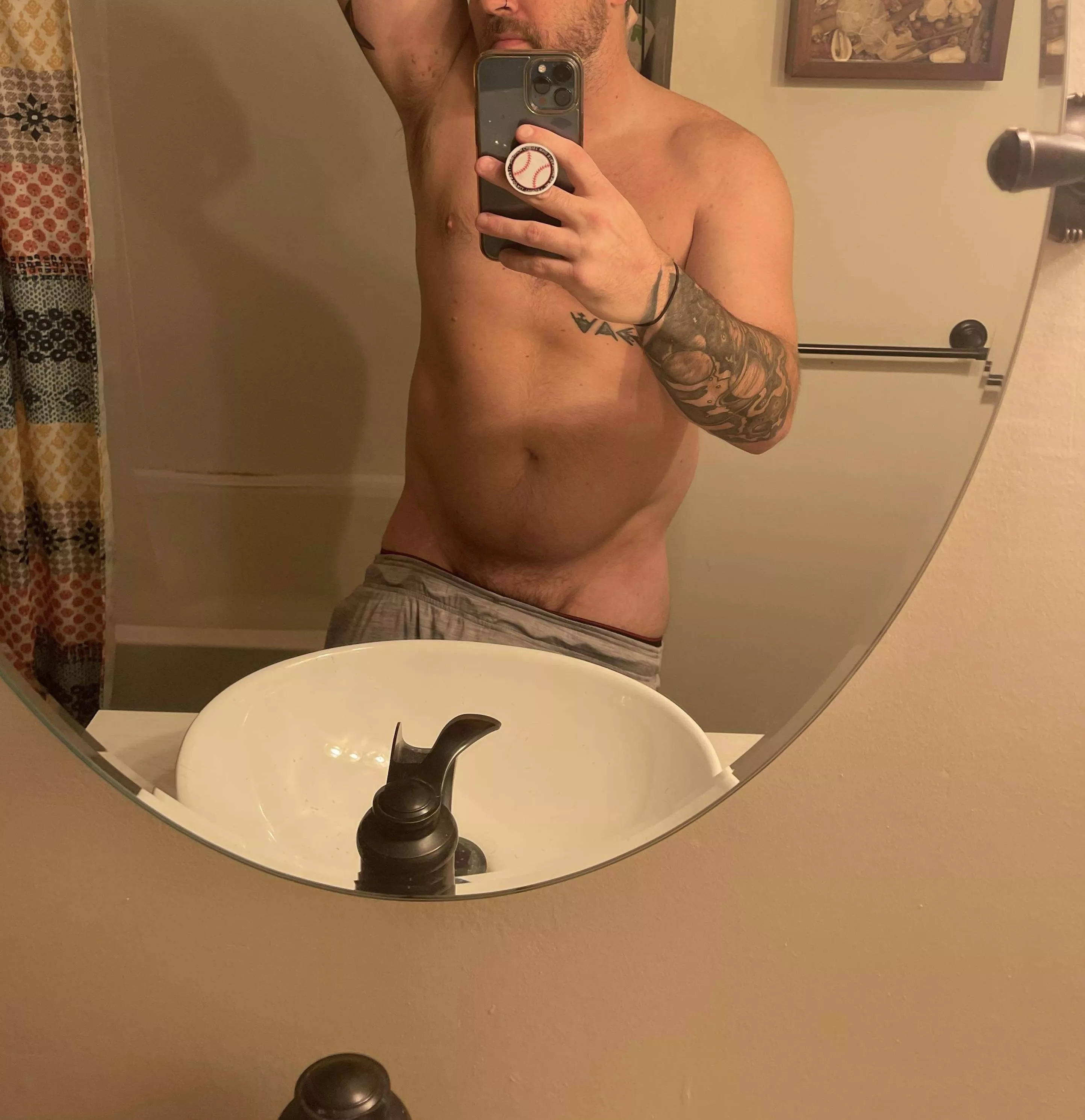 Looking to do some customer pictures or videos, I’m down to do about anything. Hit me up. No free content. All custom