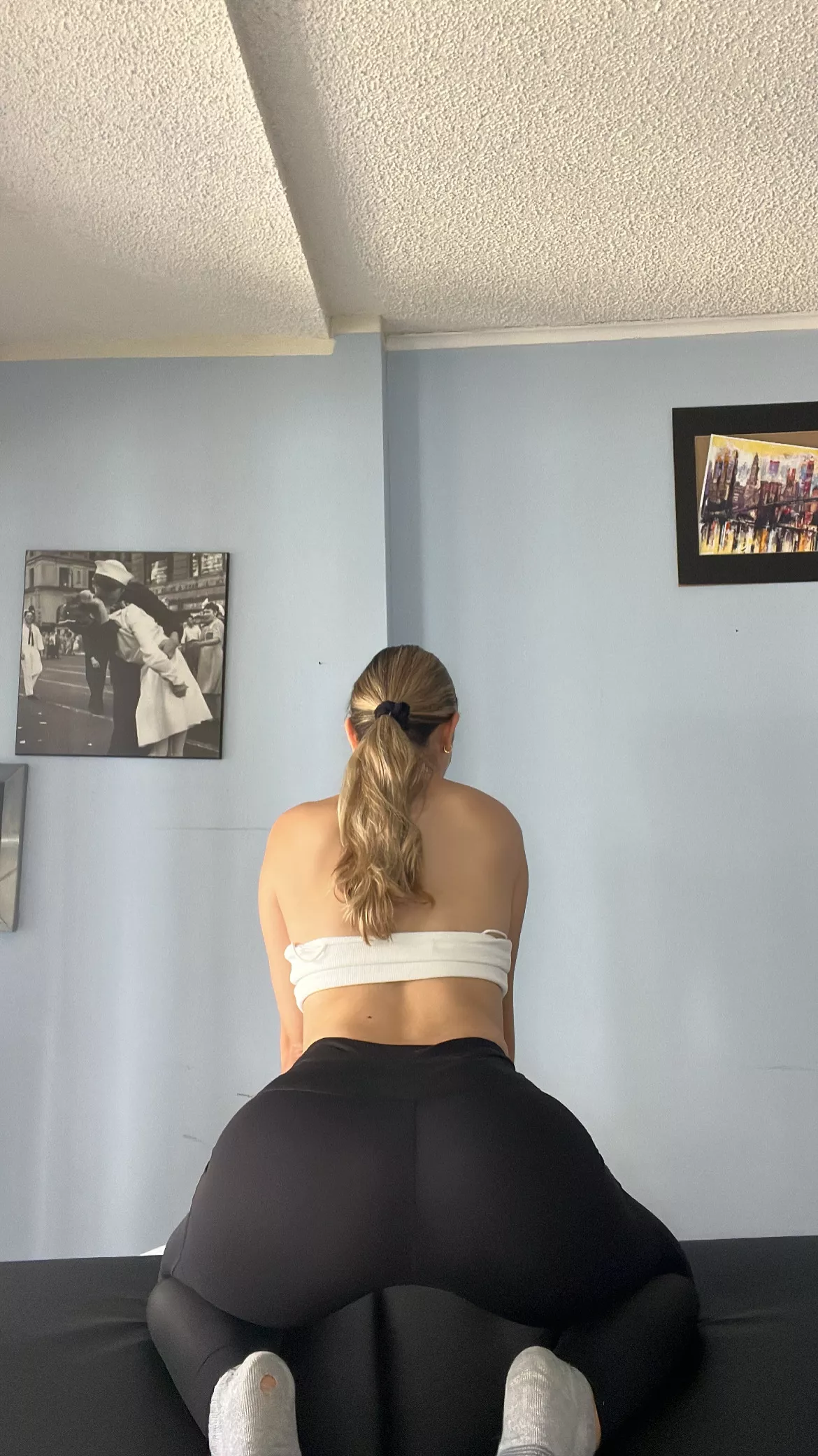 Love this outfit :))