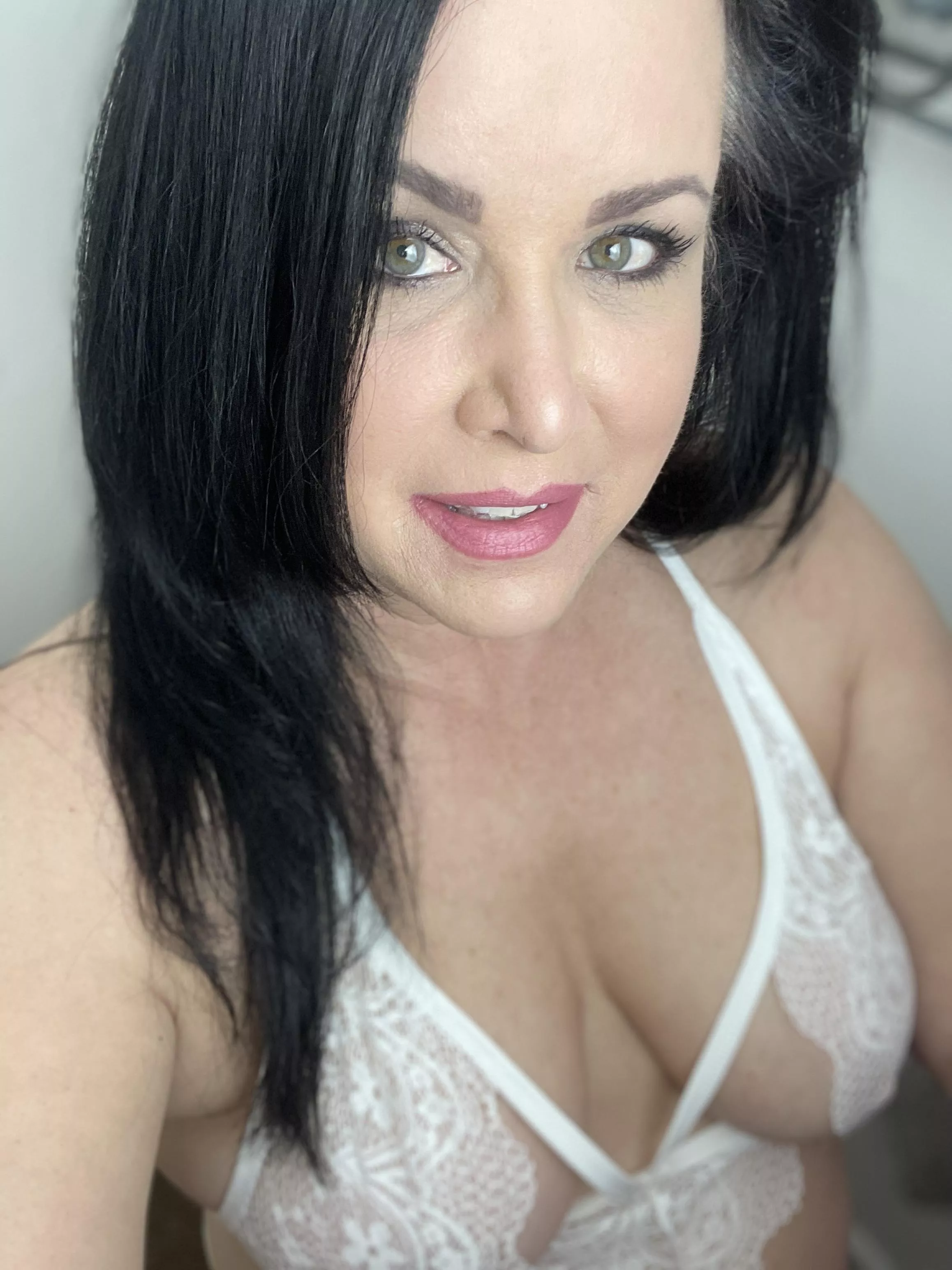 Love to be your milf… F55