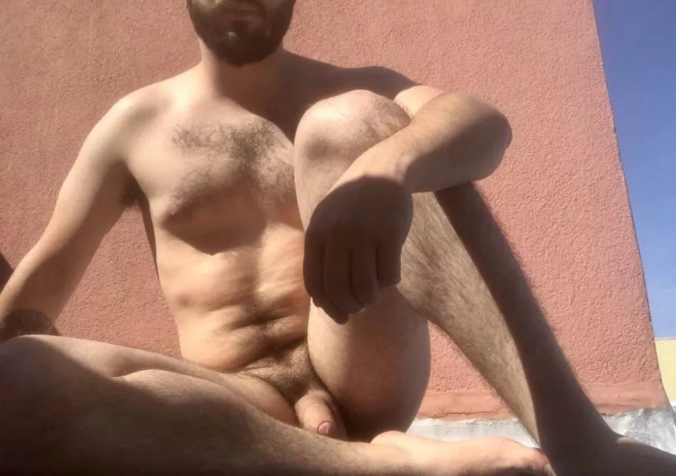 (M 29 5’6” 165) taking advantage of spring weather with a little rooftop bravery